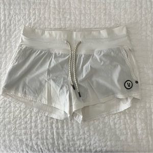 Vuori White Athletic Shorts Small